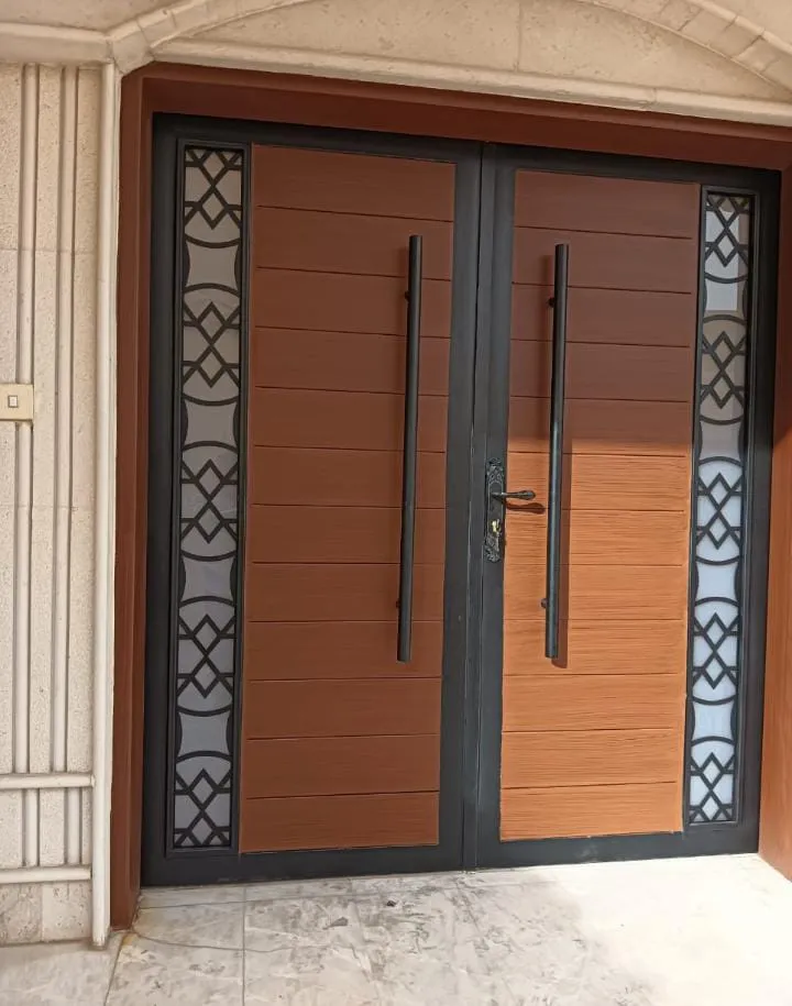 معلم حدادة وتكسية أبواب